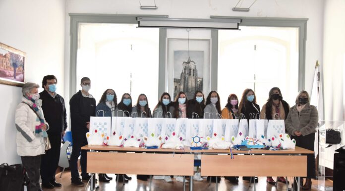 Almofadas solidárias para as crianças do hospital