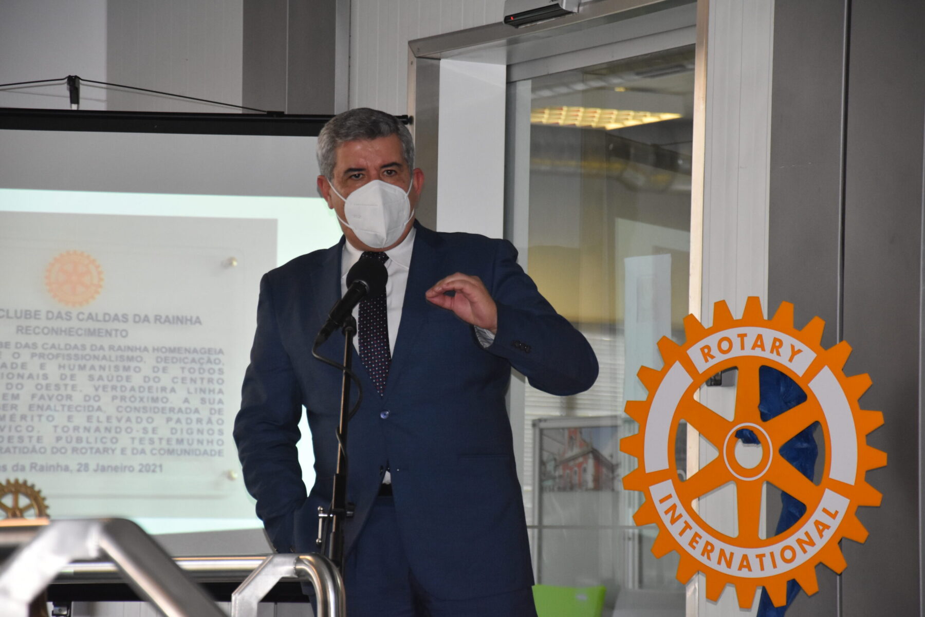 Presidente da Câmara das Caldas “não está disponível” para ser vacinado já contra a covid