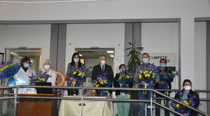 Rotários caldenses homenagearam profissionais de saúde do CHO