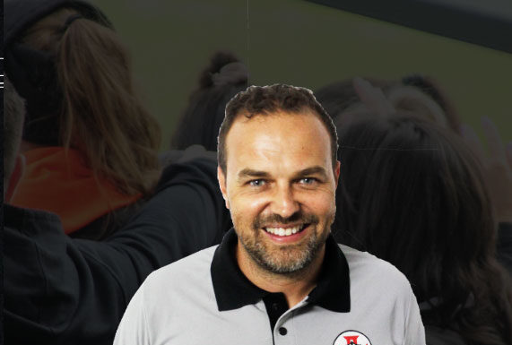 Rogério Mendes dirige equipa feminina da Ovarense na Liga BPI