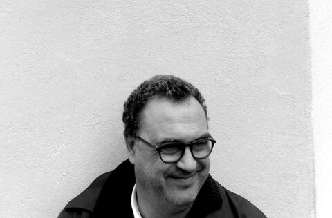 Teatro da Rainha cancela atividades ao público