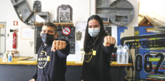 Campeão brasileiro montou escola em sala de concertos