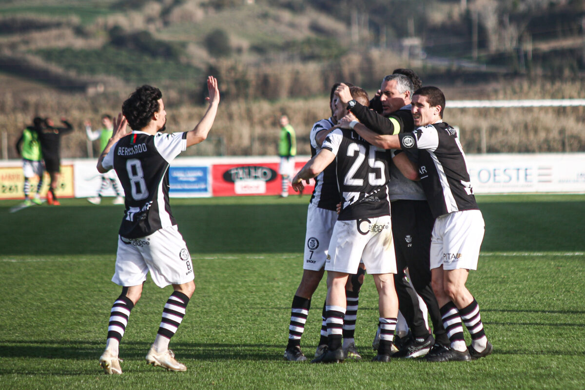 Futebol: Acompanhe o Loures-Caldas ao segundo