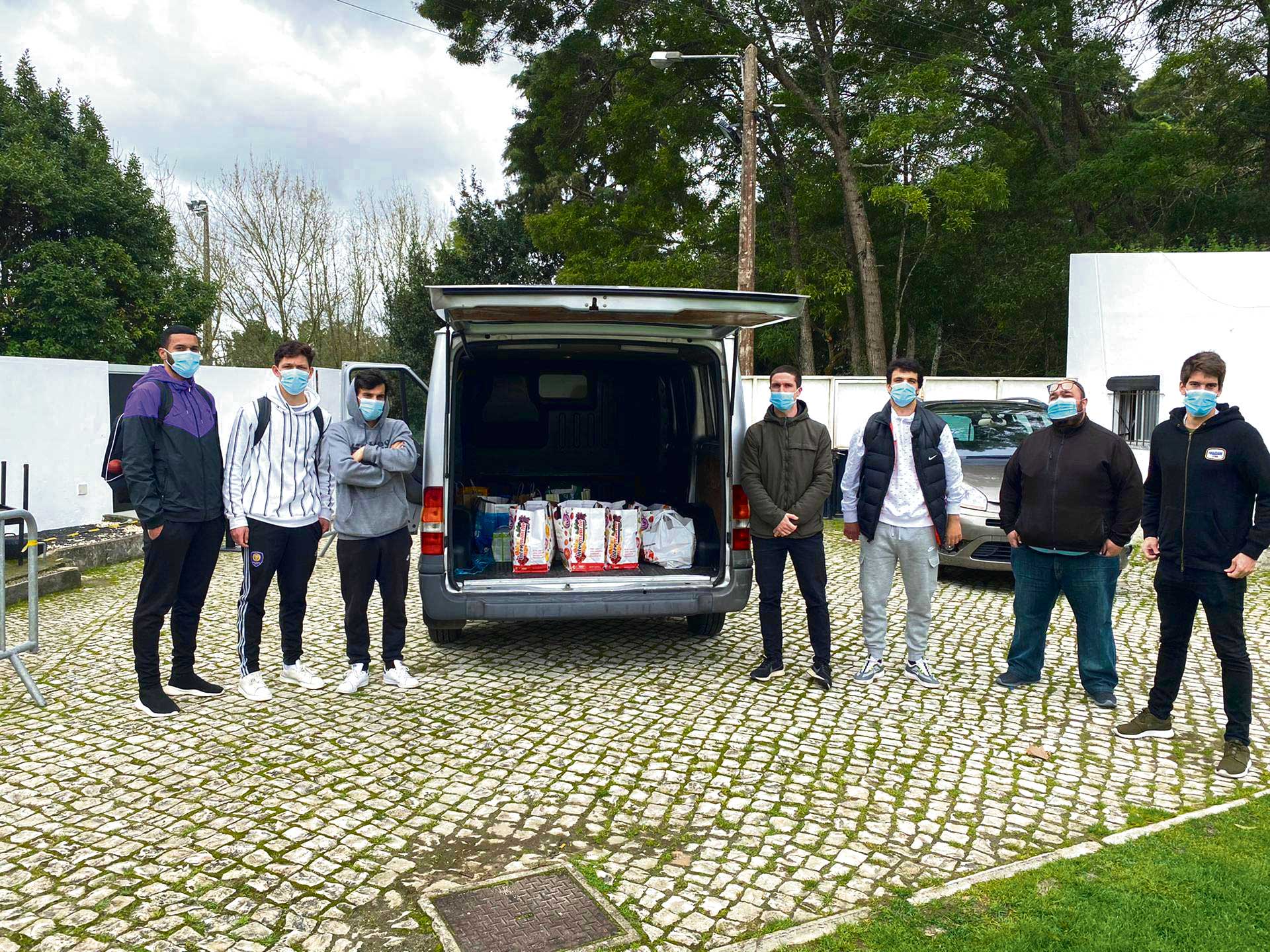 Grupo solidário “Não estás só” procura ajudar famílias da região