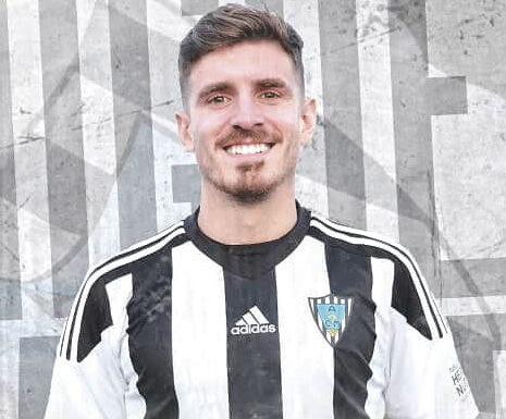 Miguel Baptista estreia-se com um golo no Marinhense