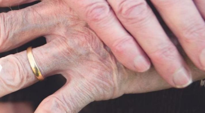 Pagamento de propinas suspenso na Universidade Sénior da Nazaré