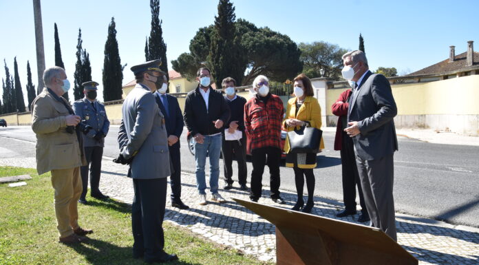 16 de março assinalado com colocação de placa junto ao monumento