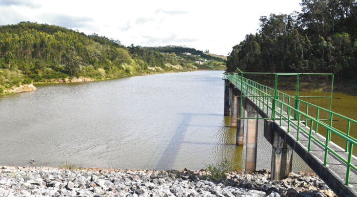 Obras na barragem de Alvorninha estão previstas arrancar este mês