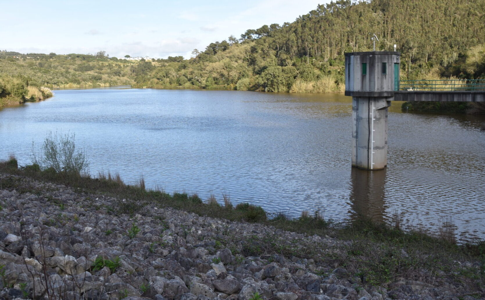 Intervenção na Barragem do Arnóia permite primeiro enchimento