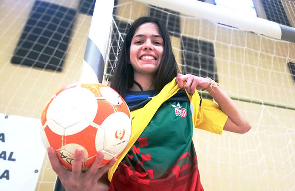Futsal: Beatriz Santos faz história no Golpilheira