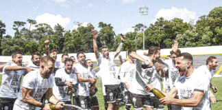 Futebol: Festejos da subida do Caldas chegaram à Rainha