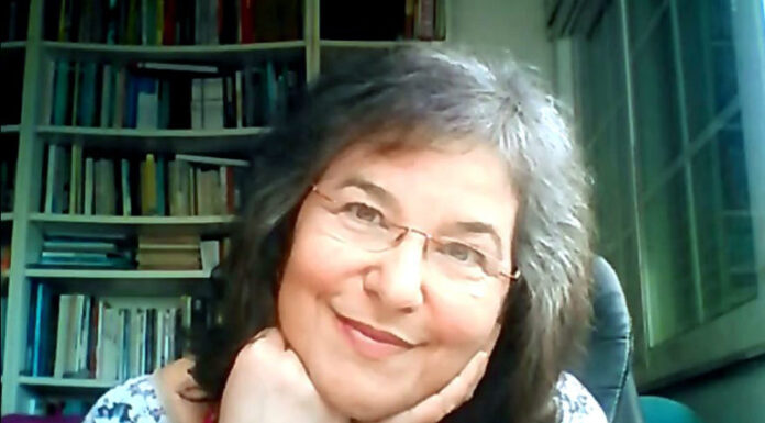 Escritora de literatura infanto-juvenil da Nazaré tem obra traduzida nos EUA