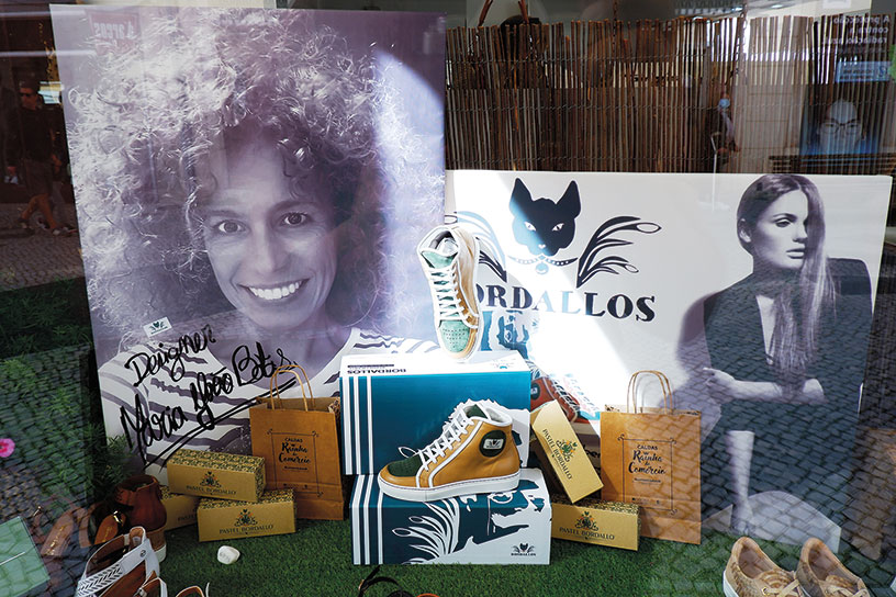 Sneakers Bordallos estão à venda na Bomtom