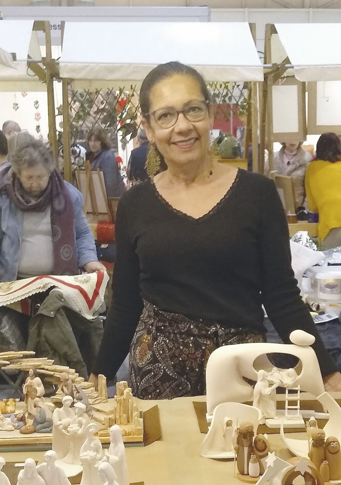 Júlia Lopes é a nova presidente da Associação de Artesãos