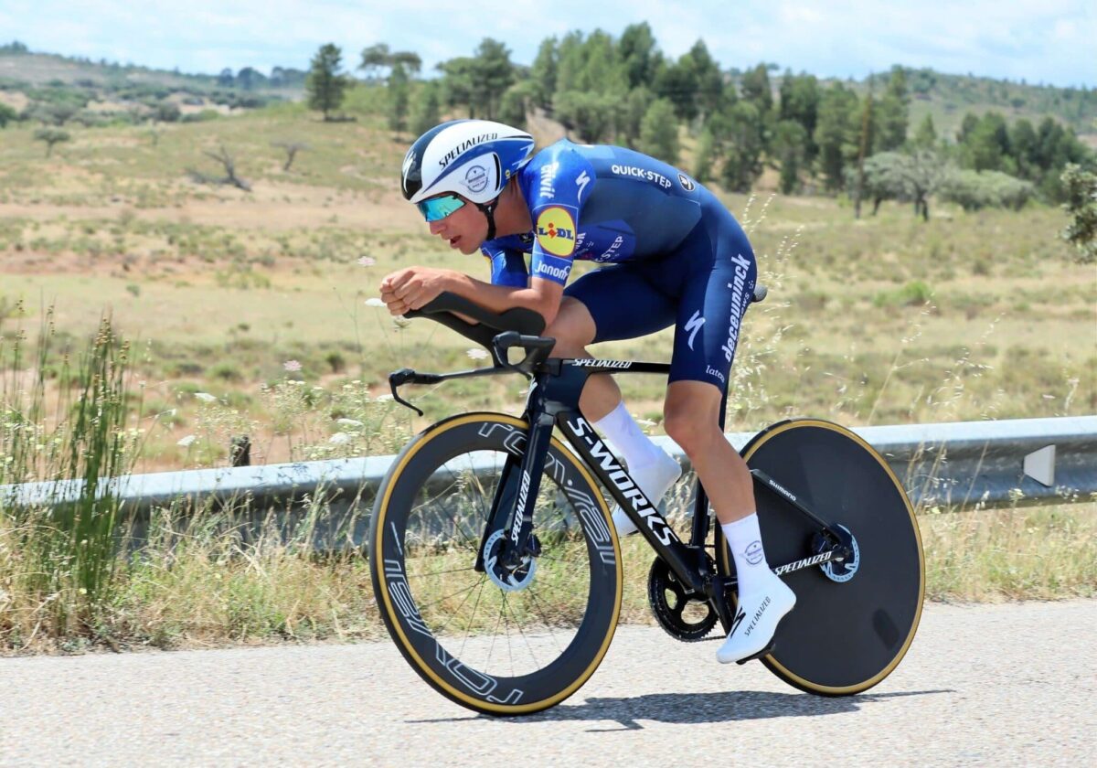 Ciclismo: João Almeida é campeão nacional de contrarrelógio