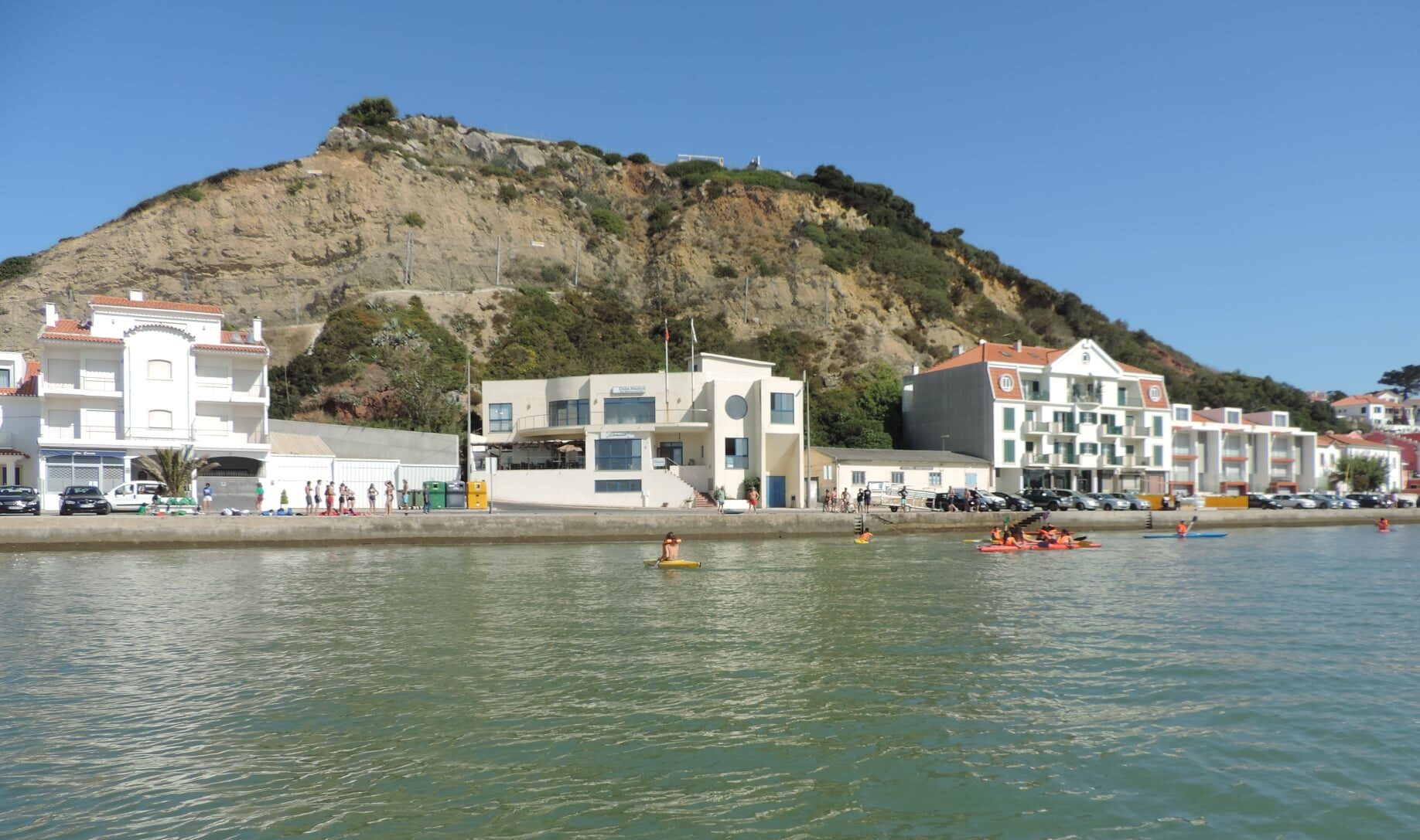 Clube Náutico avança com obras no cais de São Martinho do Porto