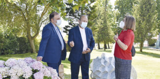 Embaixador do Irão passeia pelas Caldas e estreita relações