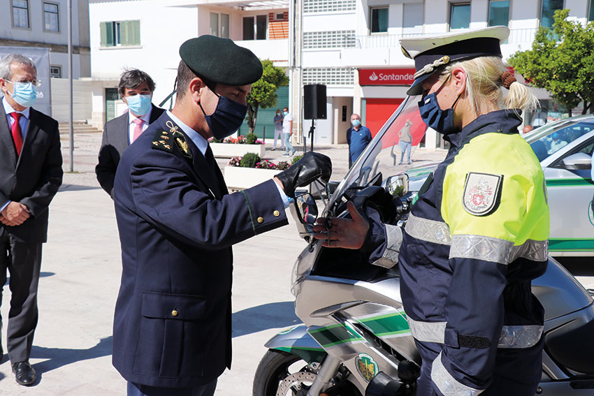 Bombarral: Governo entregou 110 viaturas à GNR na vila
