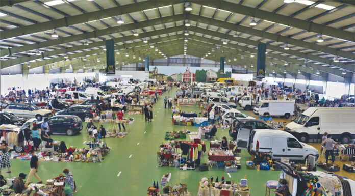 Feira da Bagageira Indoor na Expoeste agrada a vendedores