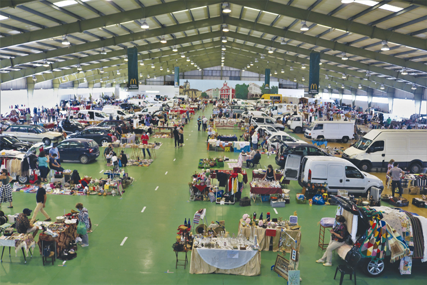 Feira da Bagageira Indoor na Expoeste agrada a vendedores