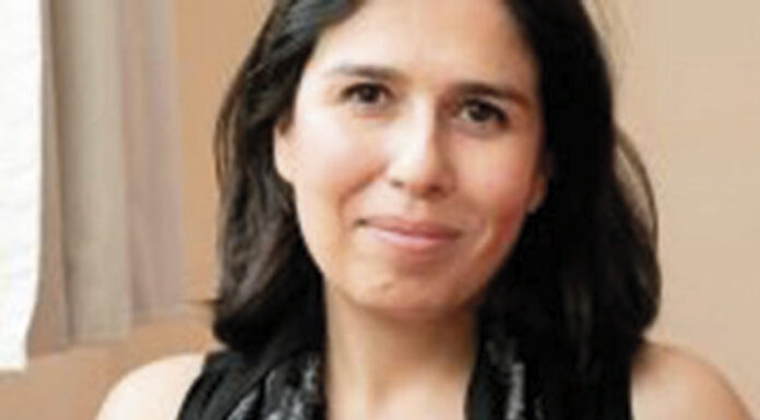 Nomeação: Cantora da Nazaré candidata a Prémio Internacional