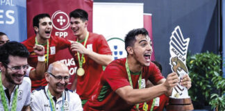 Hóquei: Lucas Santos ajuda Portugal a festejar título europeu de sub-19