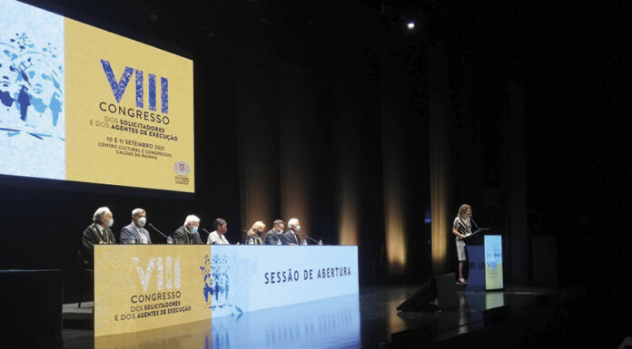 Solicitadores preocupados com novos cobradores de fraque