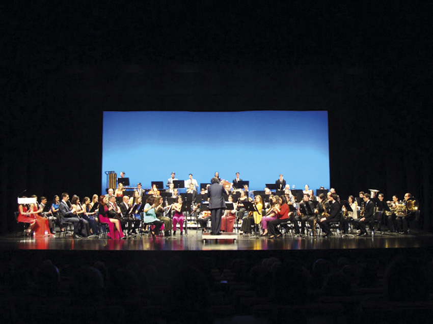 Banda Comércio Indústria apresenta novas peças no CCC