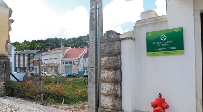 Câmara apoia Banda de Alcobaça na compra de terreno