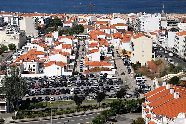 Câmara da Nazaré acerta compra de terreno da feira semanal ao Estado