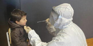 Testagem nas escolas ajuda ao ensino presencial