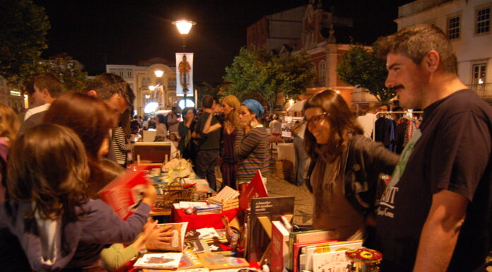 Bazar à Noite foi adiado
