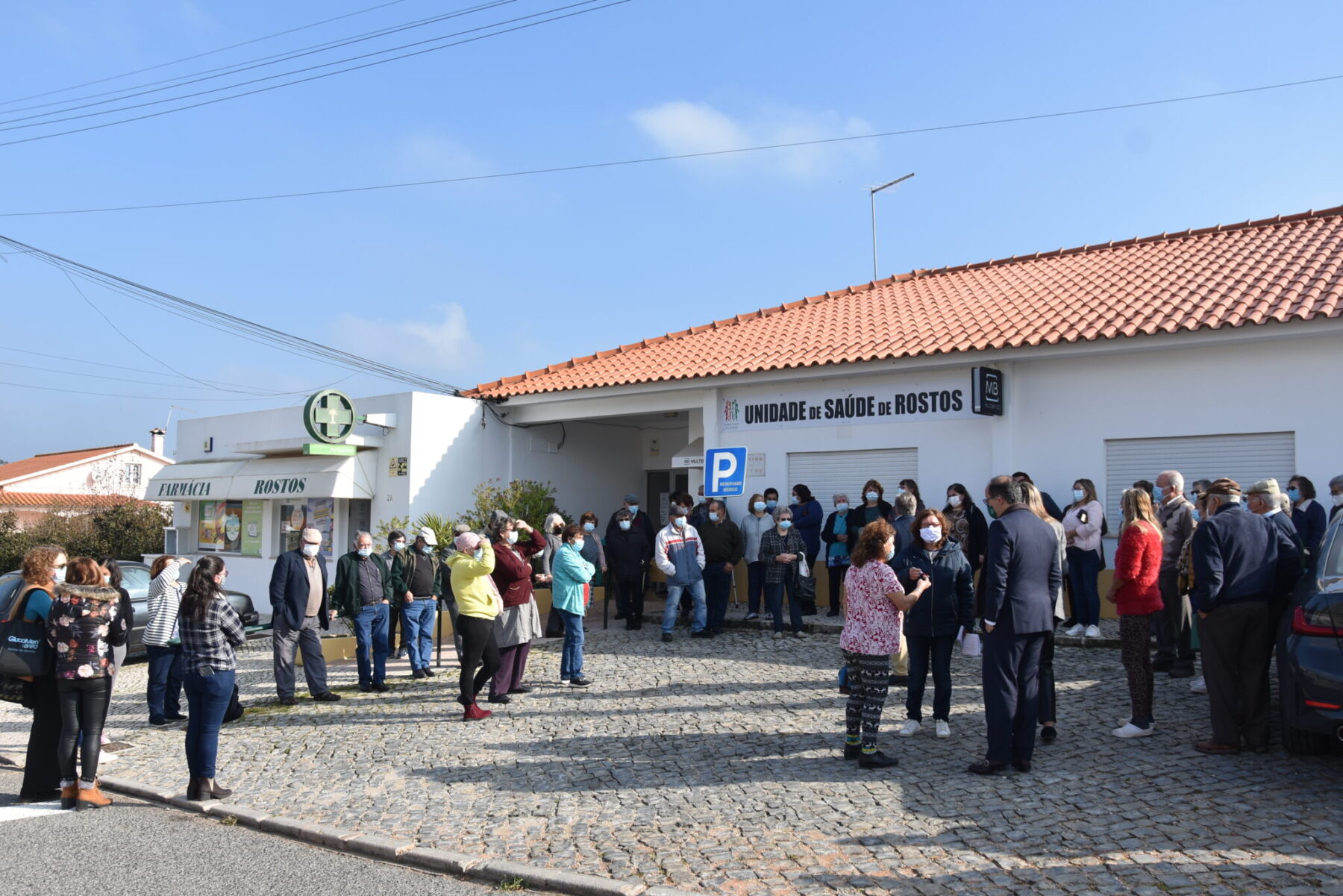 População contesta encerramento da Unidade de Saúde dos Rostos