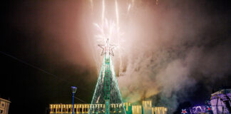 Caldenses saíram massivamente à rua para assistir ao espetáculo que marcou o arranque dos festejos de Natal