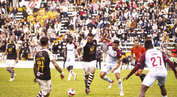 Futebol: Perder assim até custa menos