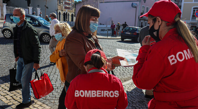 Bombeiros das Caldas realizam peditório com apoio da Gazeta