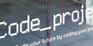 Escolas de Óbidos com projeto Academia deCode