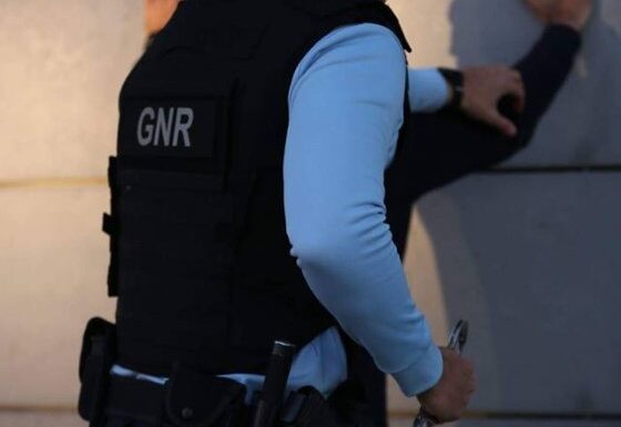 Homem detido em flagrante por violência doméstica no Bombarral