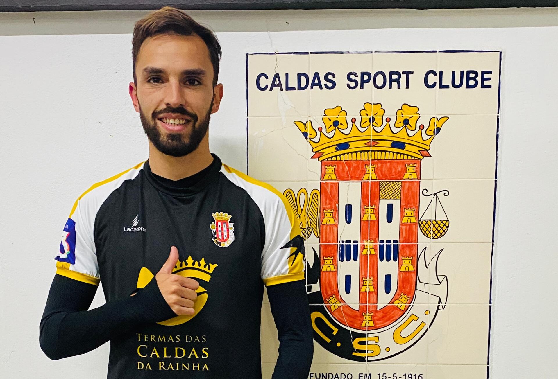 Futebol: Caldas contrata Rui Rodrigues