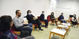 Biblioteca celebra aniversário aliando livros com dança e música