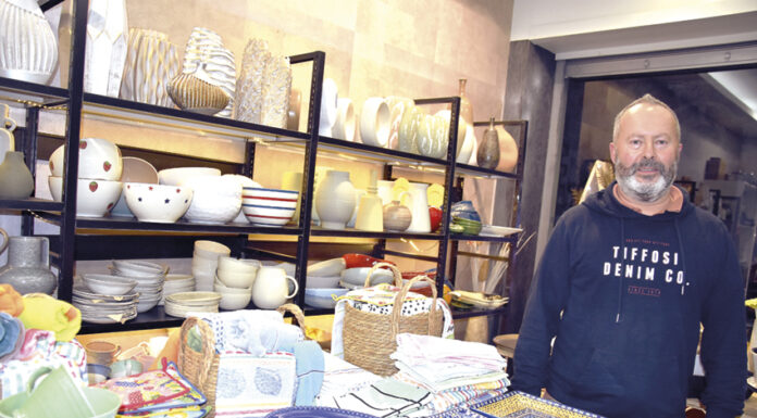 Abriu nova loja de cerâmica no centro da cidade das Caldas