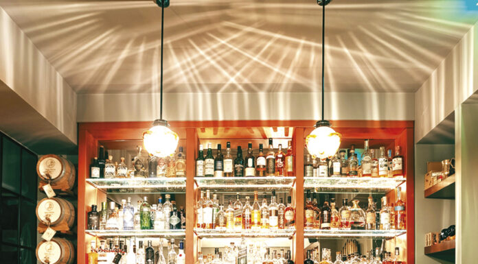 Bar de empresário local está no top 100 do mundo