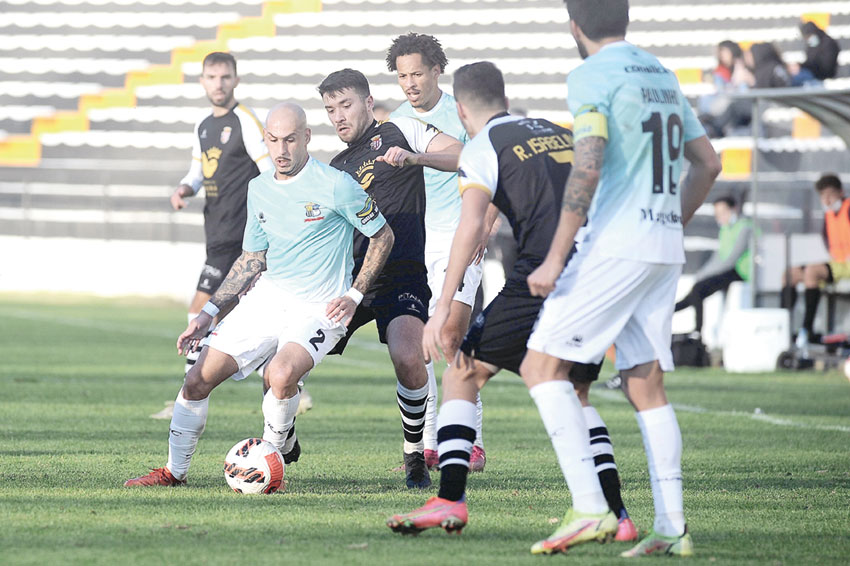 Futebol: Ataque do Caldas foi curto demais
