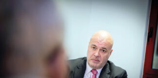 “A requalificação da Linha do Oeste deve atravessar o distrito”