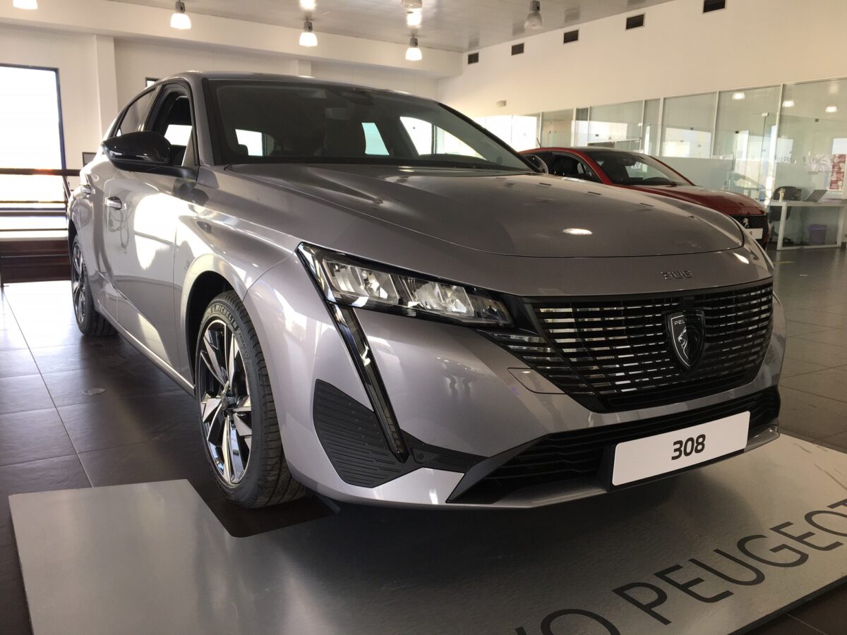 Automóvel: Novo Peugeot 308 já chegou às Caldas da Rainha