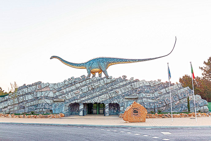 Dino Parque Lourinhã recebeu  850 mil visitantes em quatro anos