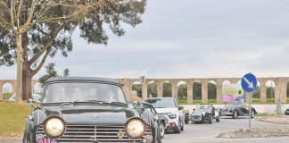 O passeio dos automóveis ingleses passou por Óbidos