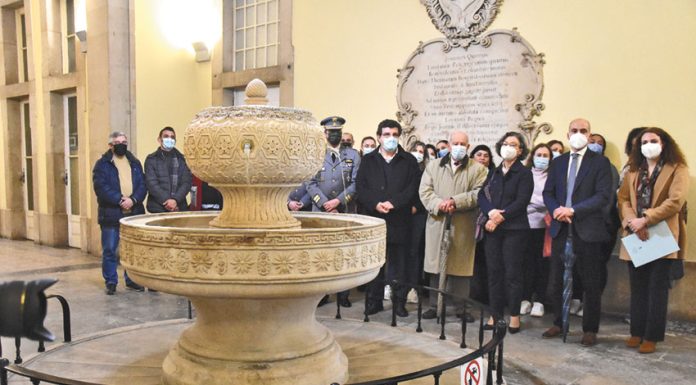 Várias fontes históricas foram reabilitadas e já deitam água