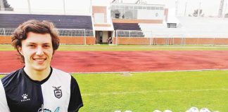 Futebol: Guga entra na história do Nazarenos