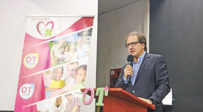 Faleceu José Viegas, presidente da Ordem do Trevo